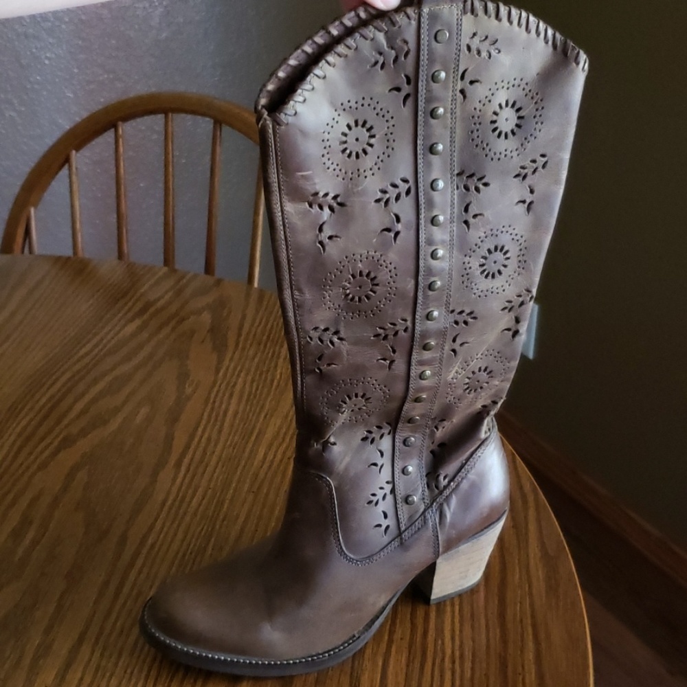 Ariat boot
